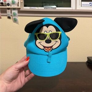 Disneyland Resorts Mickey Mouse Hat With Sunglass Holder - Toddler Adj.  Size